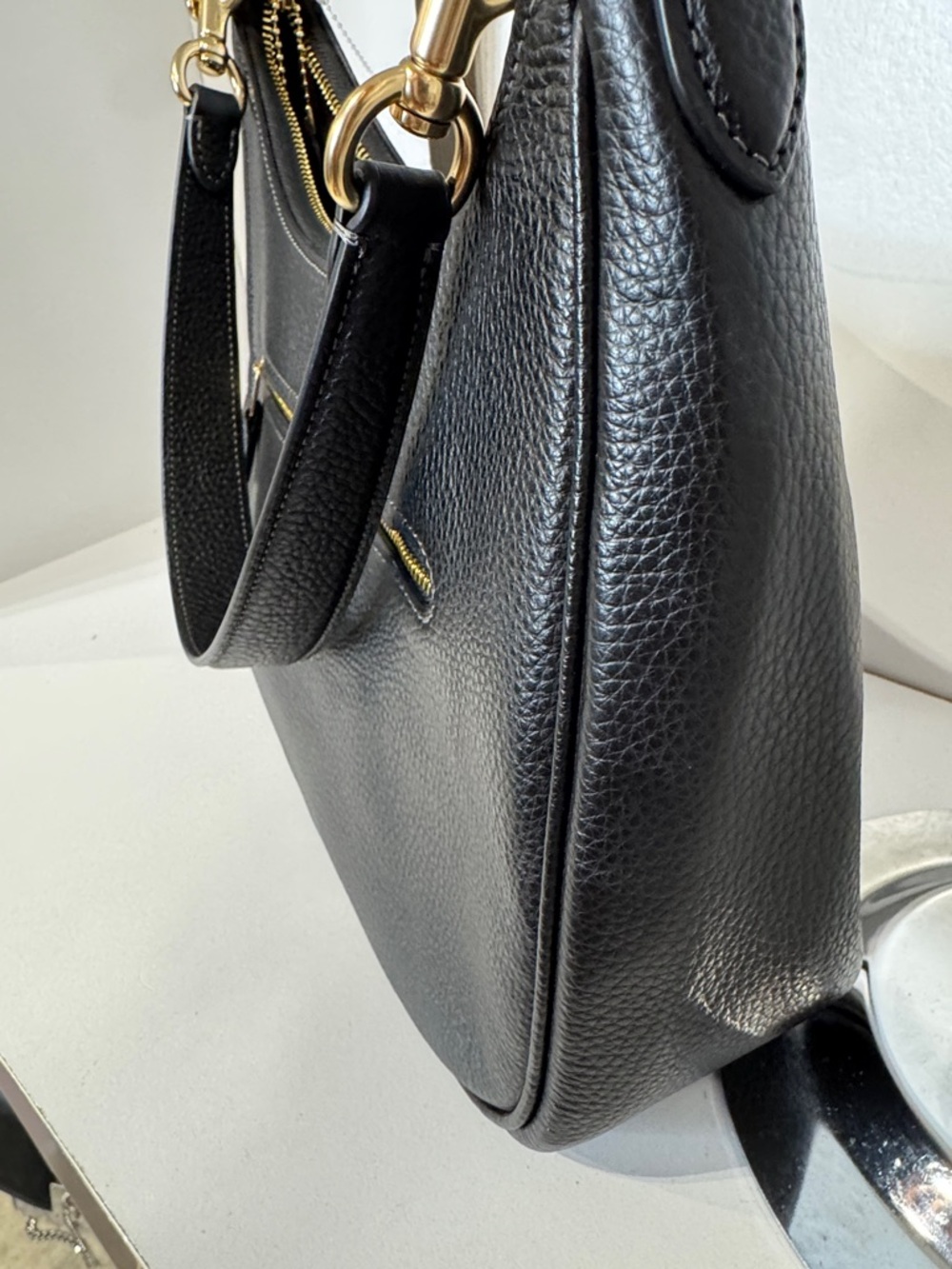 Coach Terry Black Pebbled Leather Hobo Shoulder Bag with Gold Hardware - Picture 5 of 7